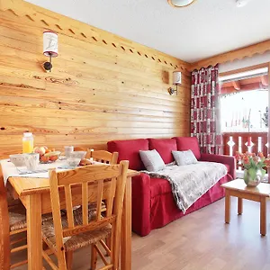 residence-labellemontagne-le-roc-blanc-le-hameau.hotels-rhonealpes.com/